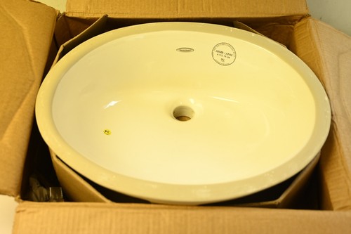 White ovalyn oval - ovalyn/oval, 17"x14"